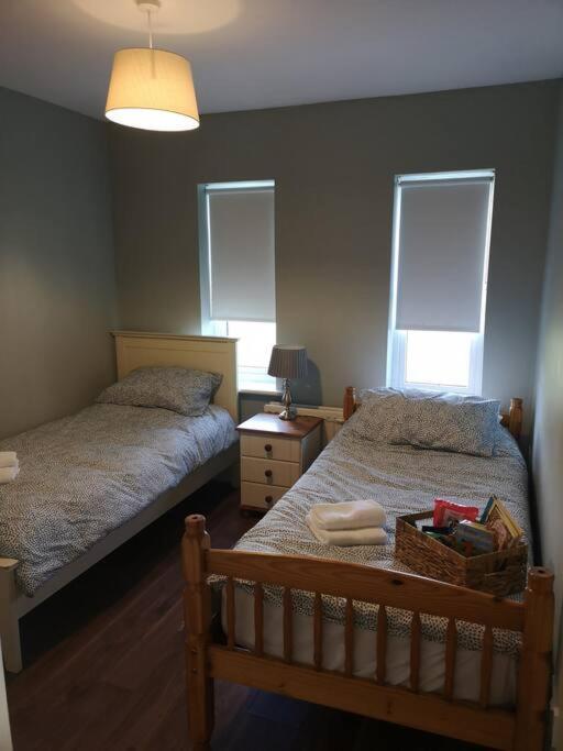 Spacious And Warm 2 Bedroom Apartment Sleeps Up To 5 Athy Luaran gambar